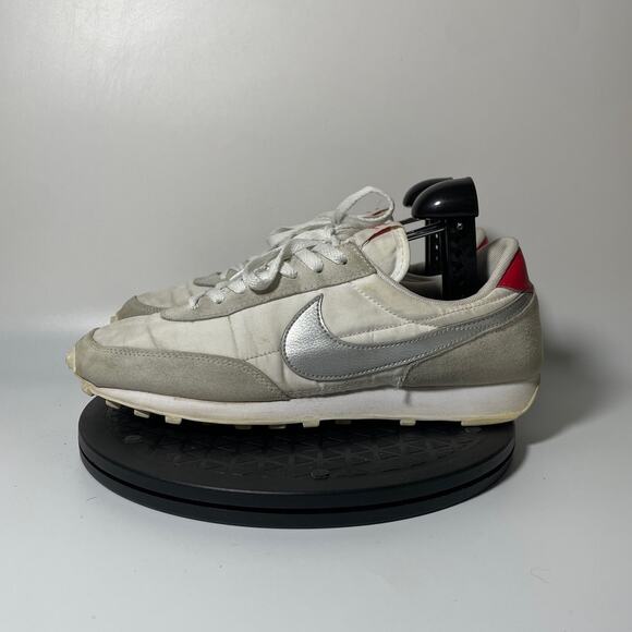 Womens Nike Daybreak Summit Running Shoes Size 9.5 White Metallic - Picture 1 of 6